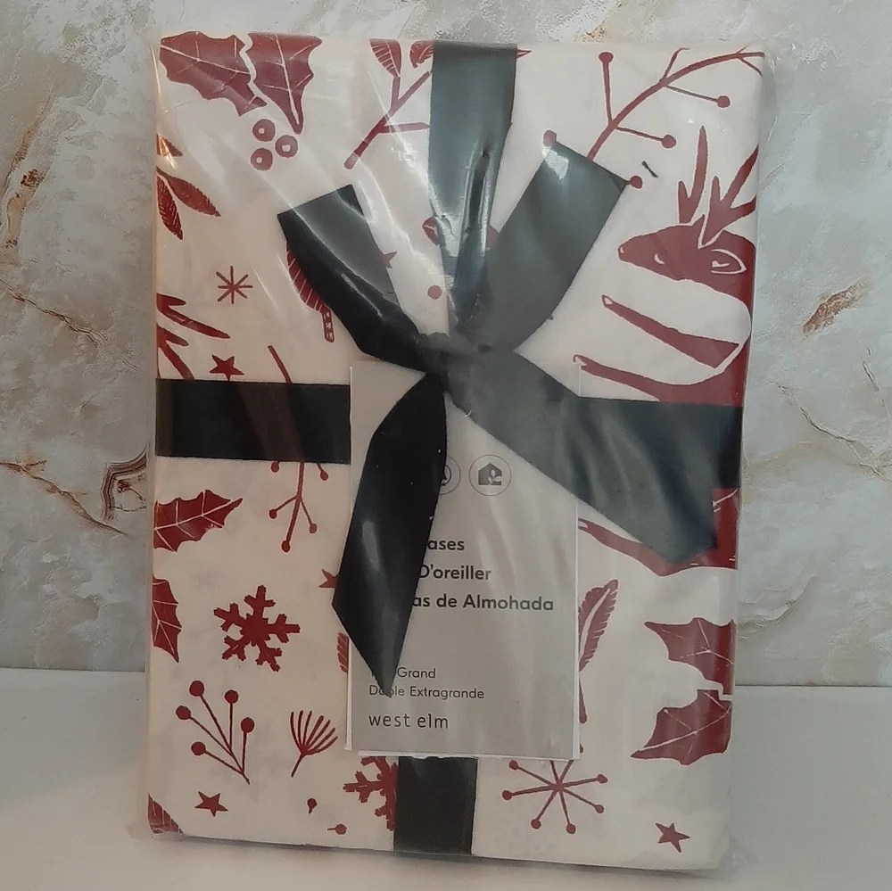 West Elm Scandi Deer Percale King Pillow Case 1 Pair